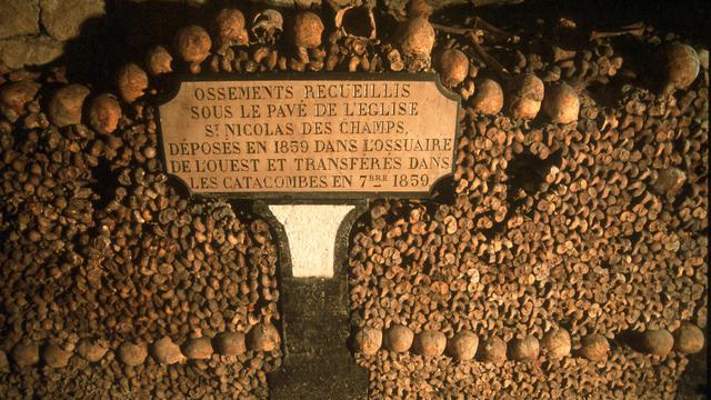 paris catacombes